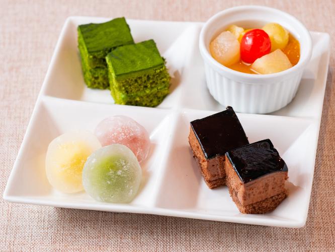 朝食ビュッフェ　デザート盛り付け例
