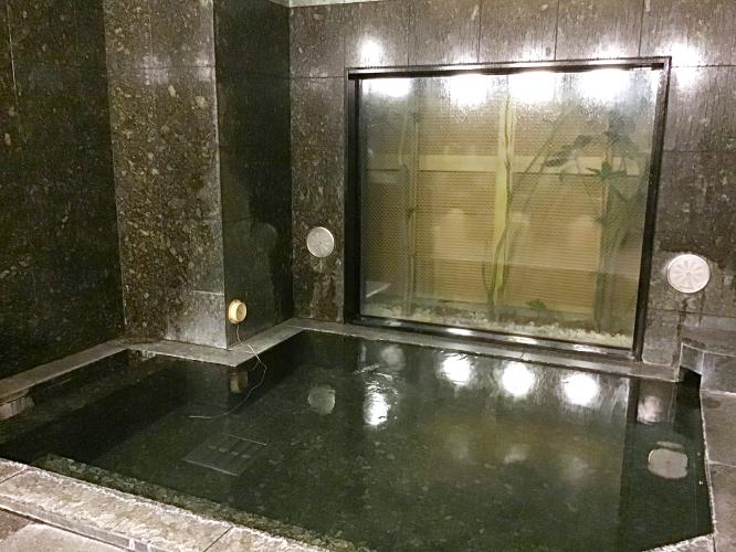 ■ラジウム人工温泉大浴場「旅人の湯」<BR>・入浴条件：男女別<BR>・営業時間：15：00〜2：00 / 5：00〜10：00