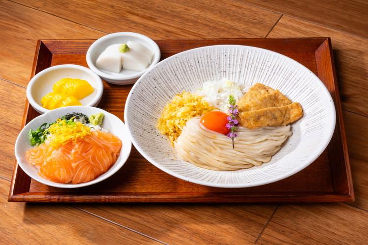 うどん（温又は冷）+「やま幸」ミニネギトロ丼又はミニサーモン丼