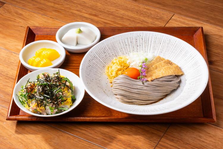 蕎麦（温又は冷）+「やま幸」ミニネギトロ丼又はミニサーモン丼