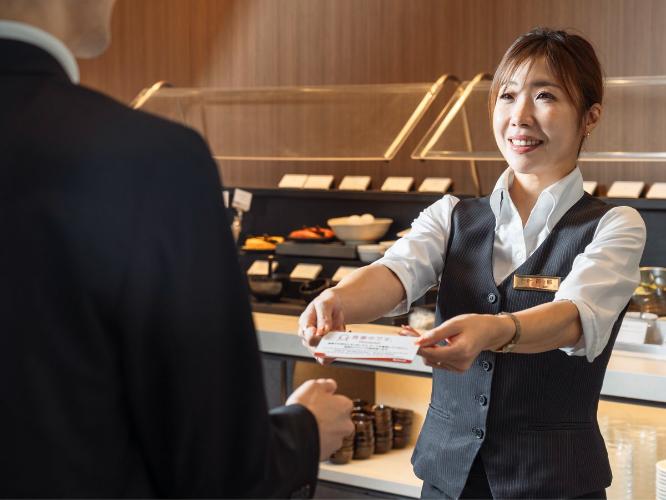 【朝食】スタッフが笑顔でお迎えいたします♪