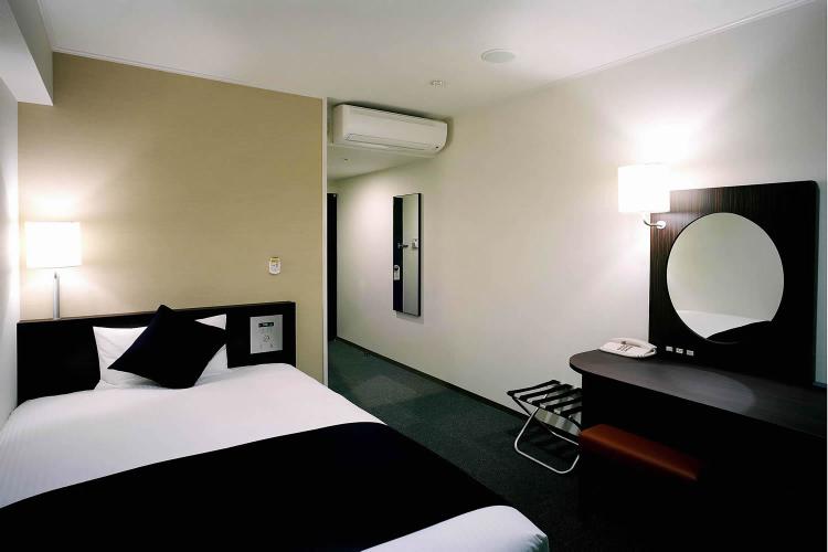 シングルルーム（セミダブル）