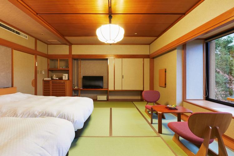 別館和モダンルーム