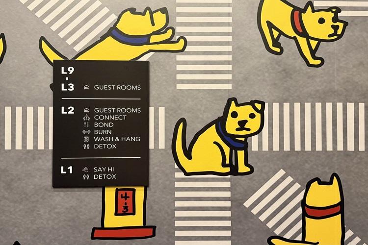 エレベーター内