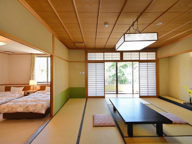 バス・トイレ付き和洋室（12畳+2ベッド）