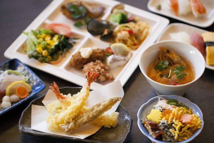夕食バイキング（イメージ）
