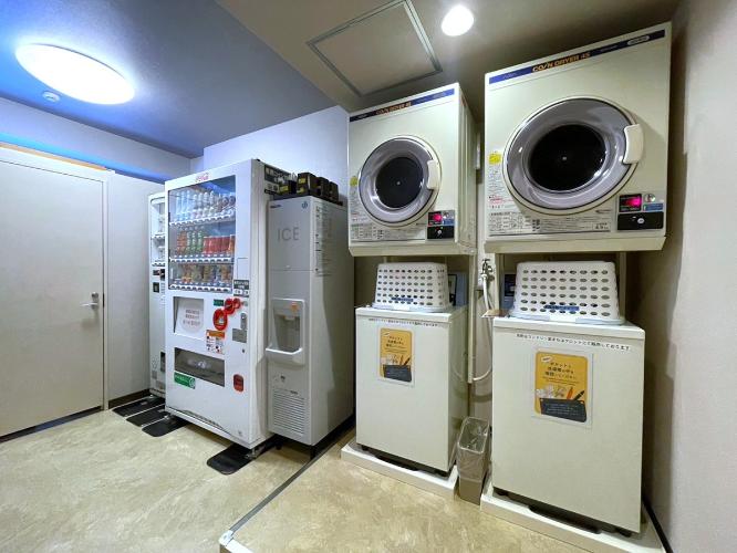 ■コインランドリーコーナー
