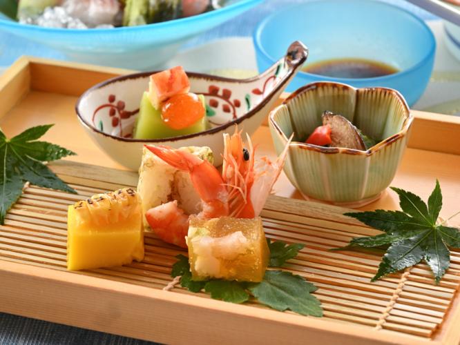 夕食　夏の基本会席　※2025年6月15日（日）頃から2025年9月14日（日）頃までの献立例です。