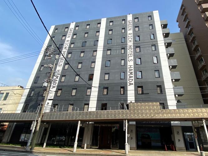 ホテル外観（昼）