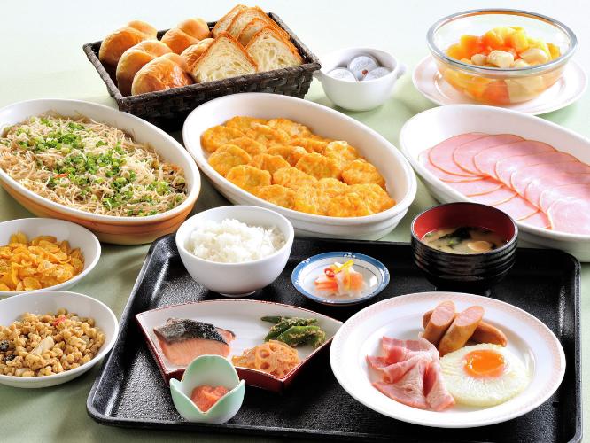≪朝食バイキング≫和食・洋食など、約40品以上の豊富なメニューをご用意しております。