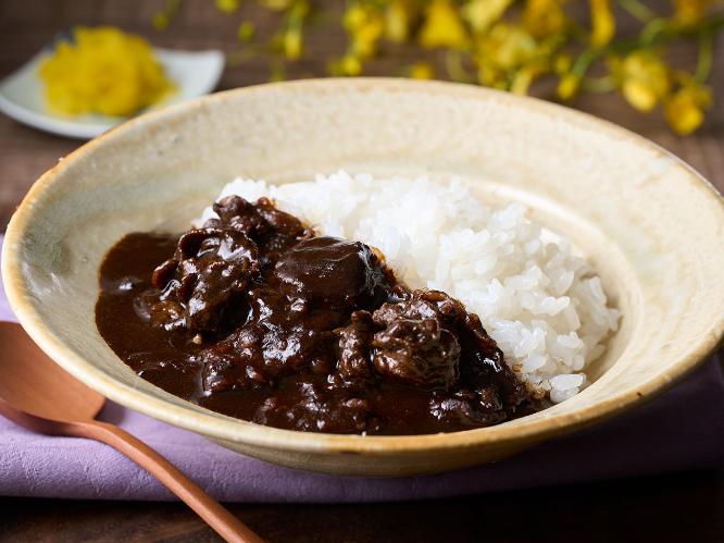 黒毛和牛と貝柱の特製ブラックカレー　※イメージ