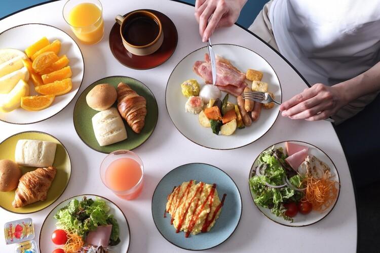 朝食
