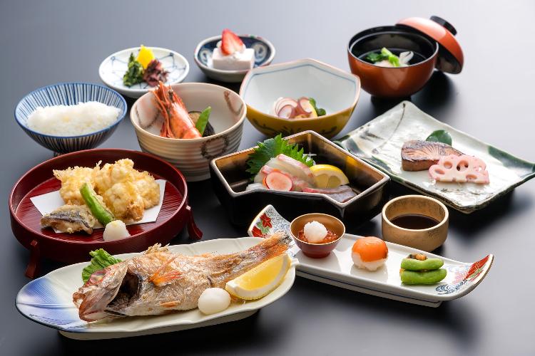 ■季節の懐石料理（のどぐろ付）■浜田港で水揚げされた極上のどぐろ
