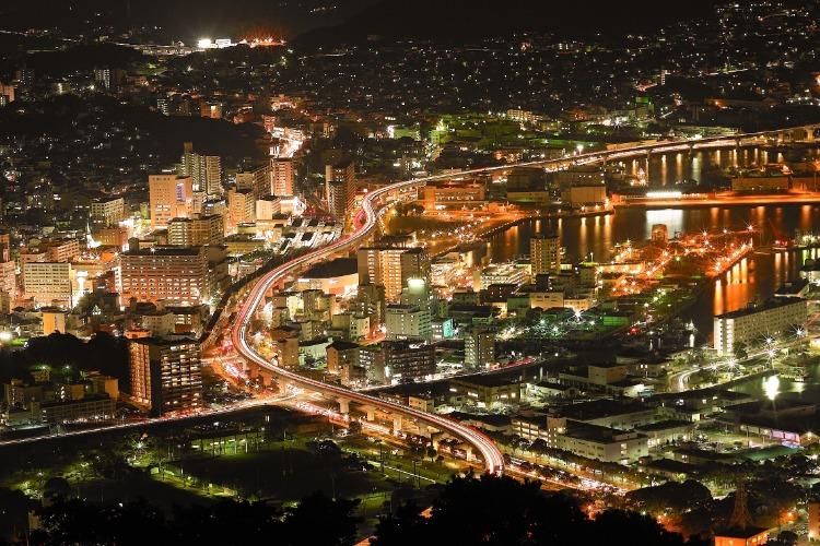 ホテルからは佐世保市街地の夜景がご覧いただけます。