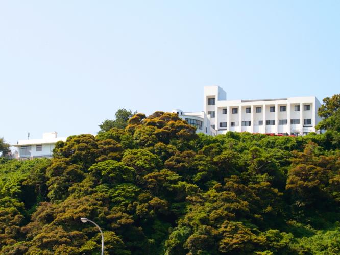 外観／五島列島リゾートホテルマルゲリータ奈良尾　奈良尾港より車約5分の距離です。