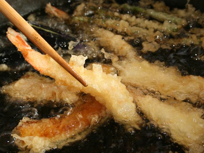 ご夕食バイキングの揚げたて天ぷら<BR>