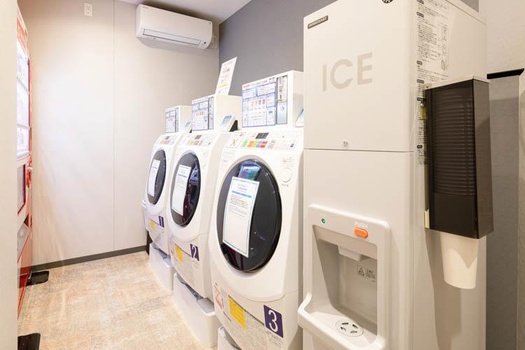 【コインランドリー】長期宿泊に便利なコインランドリーをご用意