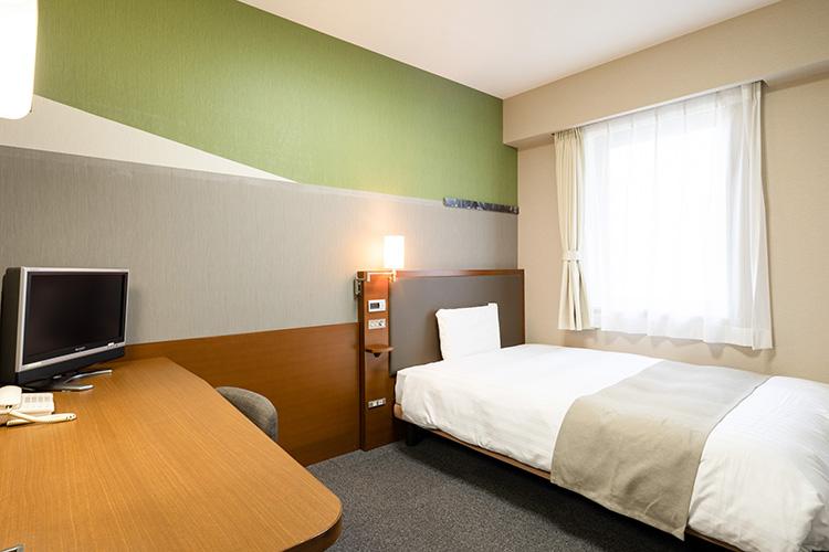 【1ベッドルーム】ダブルスタンダード◆ベッド幅140cm◆広さ15平米