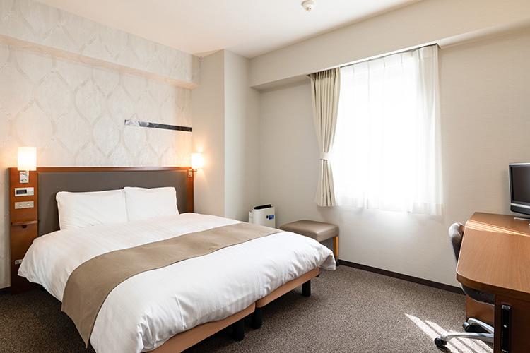 【1ベッドルーム】クイーンエコノミー◆ベッド幅164cm◆広さ16平米