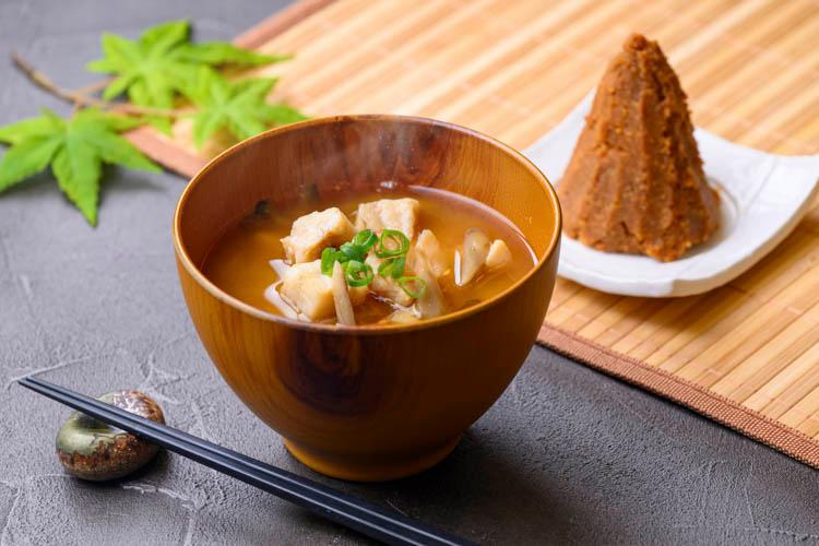 【富山駅前限定】富山名物たら汁。まろやかな味わいの富山県産ハト麦味噌と淡白なたらの相性抜群な一品