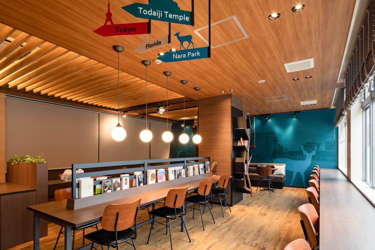 【ライブラリーカフェ】営業時間：14時～24時◆無料でご利用いただけます。