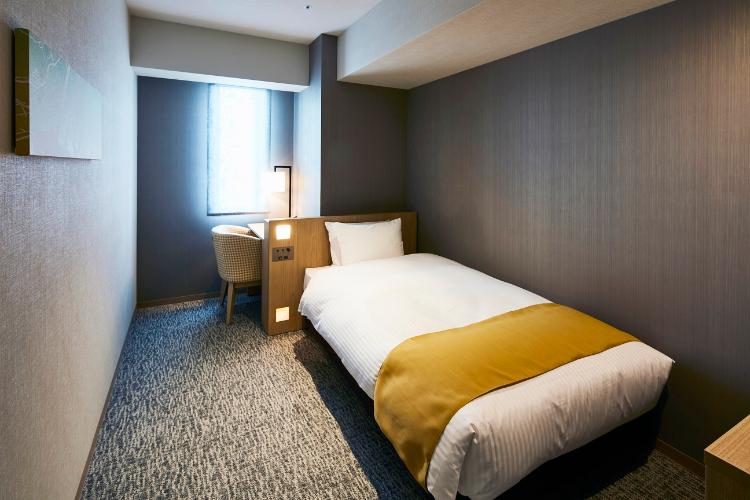 【スタンダードシングルルーム】18平米。快眠をサポートするシモンズベッドで上質な目覚めを