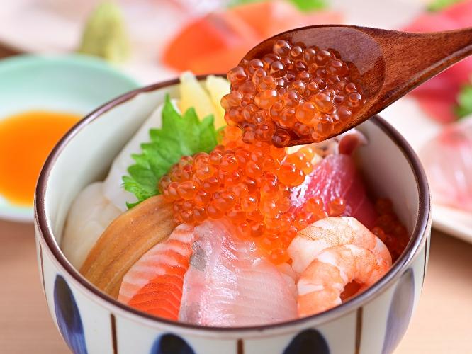 【夕食ビュッフェ】海鮮丼