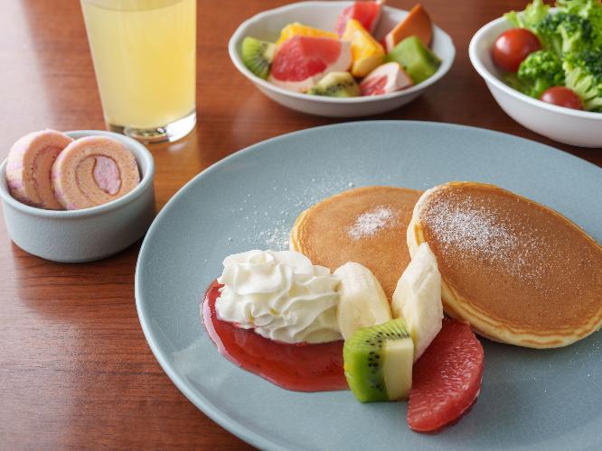 ＜メニュー＞　パンの個性が際立つ朝食プレート