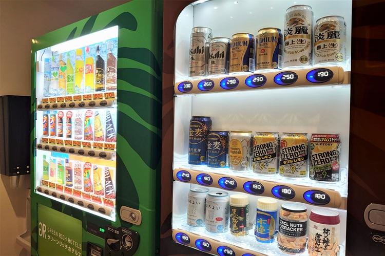 自販機・製氷機・コインランドリー　2F