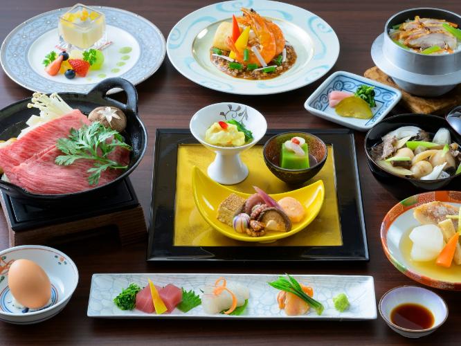 【山形牛すき焼き会席】山形牛のすき焼きをメインとした天童ホテルの基本会席コースです。