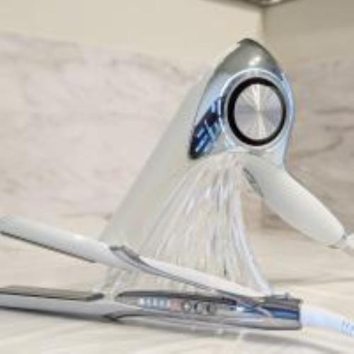 スイートに大人気【ReFa BEAUTECH DRYER PRO】＆【ReFa BEAUTECH STRAIGHT IRON】を備付ています♪