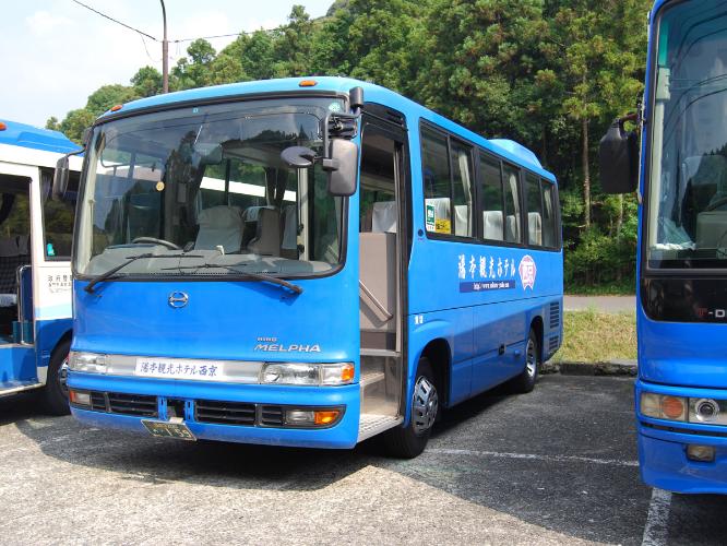 大型バスもございますので、グループ送迎もご相談ください。