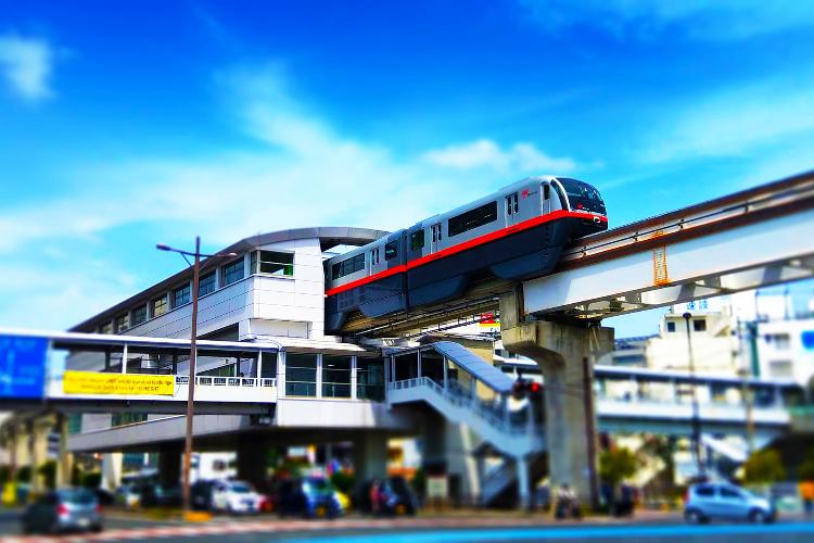 ゆいレール旭橋駅
