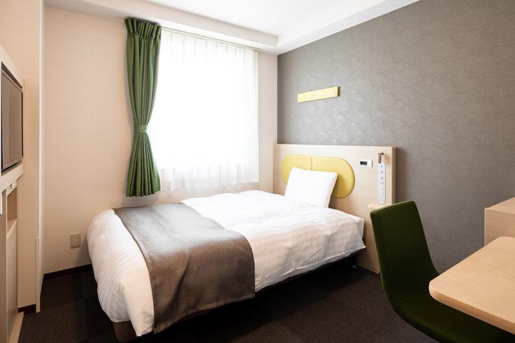 ◆ダブルスタンダード◆広さ15平米◆ベッド幅140センチ