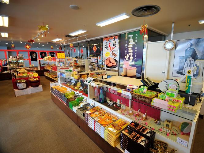 ◇長崎各地の名物が揃っている「売店」