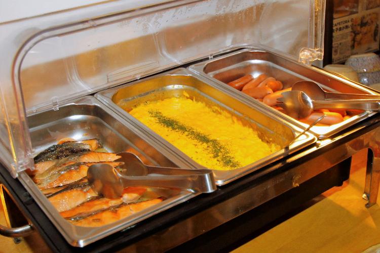 50種類以上の朝食ビュッフェ