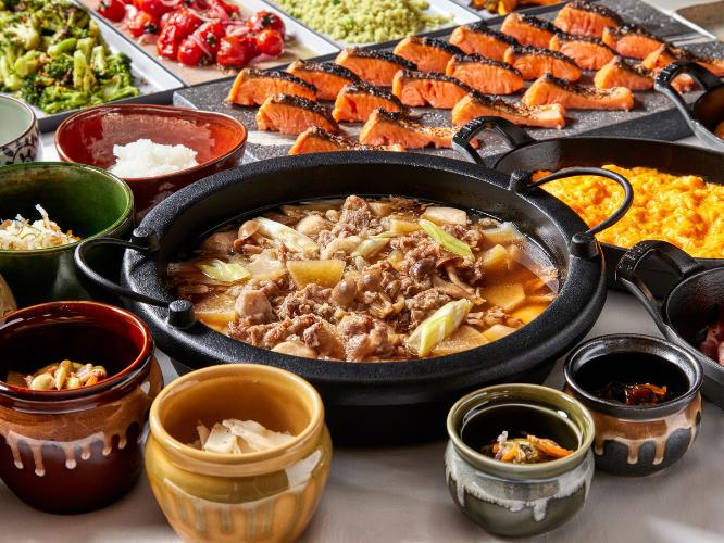 朝食ビュッフェ |　山形県の食を楽しむ‐米沢牛を贅沢に使用した郷土料理「いも煮」 ※イメージ
