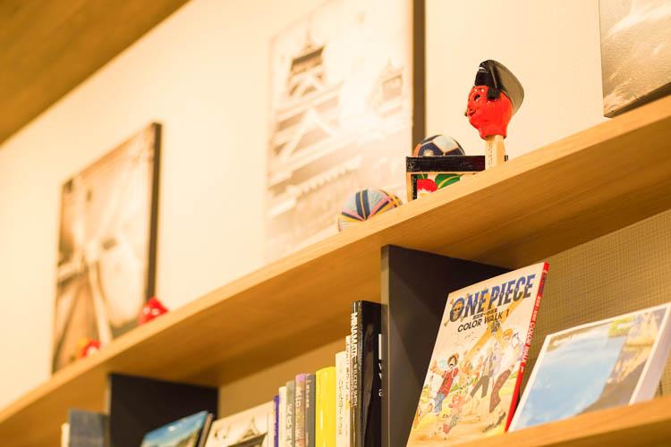 【ライブラリーカフェ】プロが選書した書籍をお楽しみいただけます