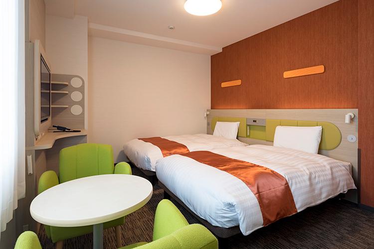 ◆ツインスタンダード1◆ベッド幅123センチ×2台◆広さ21平米◆