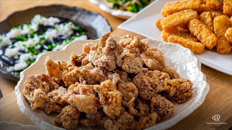 【朝食ビュッフェ】大人気のアツアツ唐揚げです