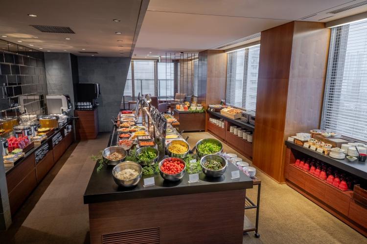 朝食ビュッフェコーナー