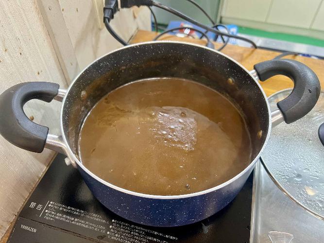 【朝カレー】ごはんとともにお代わり無料です！