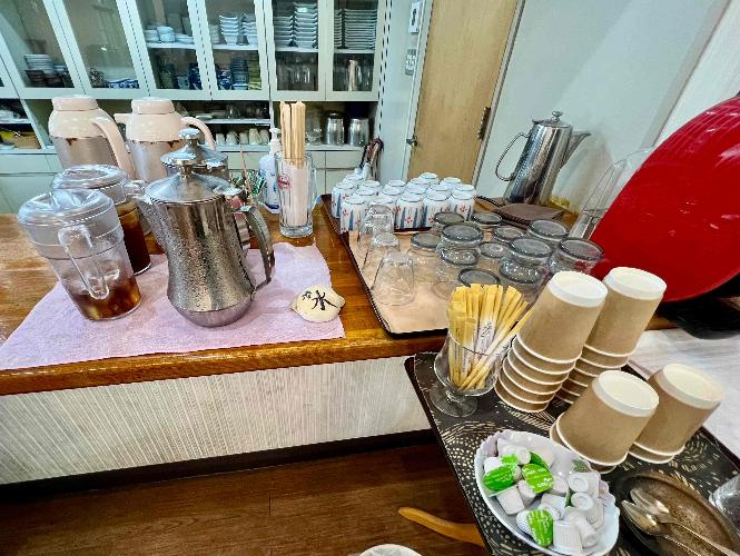 【朝食　ドリンク】お水やコーヒーなどお代わり無料です。