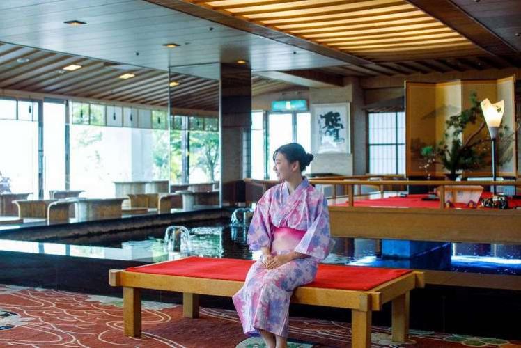 趣のあるロビー。売店にて色浴衣を無料で貸出ししております。※数に限りあり