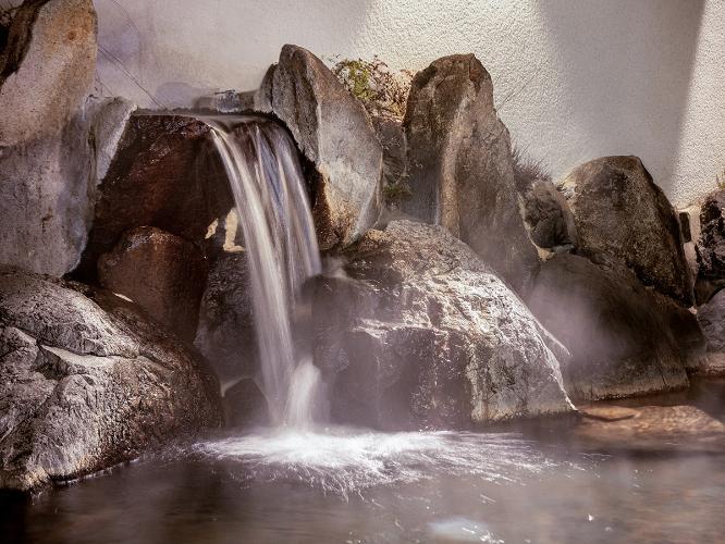 露天風呂　あさなぎの湯＜夜＞