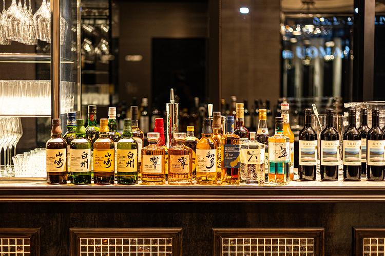 生ビール、ワイン、日本酒、カクテルなど30種類以上のドリンクをご用意/40階