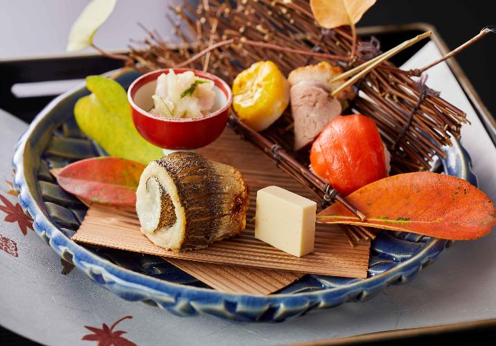 【季節のお料理 ? 紀秋会席】画像はイメージです。詳細には公式HPをご確認ください。