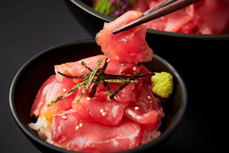 マグロ鉄火醤油漬け～大阪もん　王醤醤油をアクセントに使って漬け込みました～ / 2階