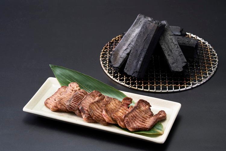【朝食】炭香る仙台名物牛タン焼き