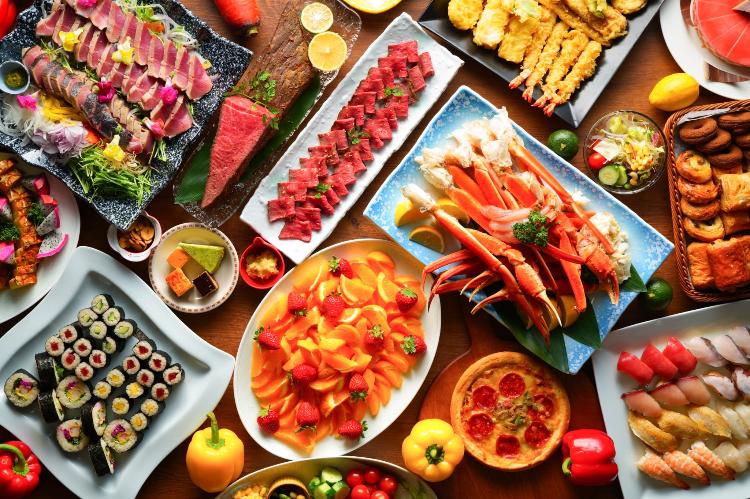 和洋様々なお料理をご用意！旬の食材が織り成すエグゼクティブバイキング